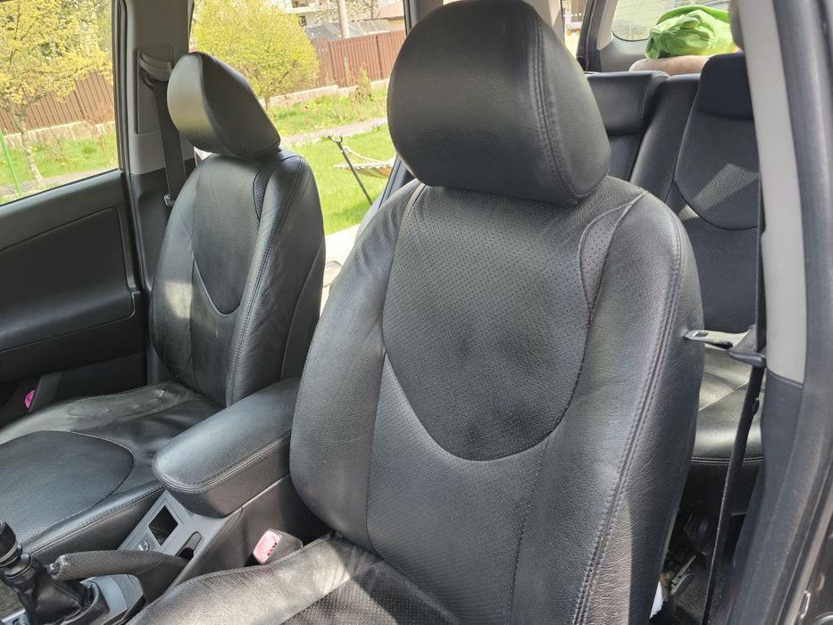 Кожен салон за Toyota RAV4 2005-2012