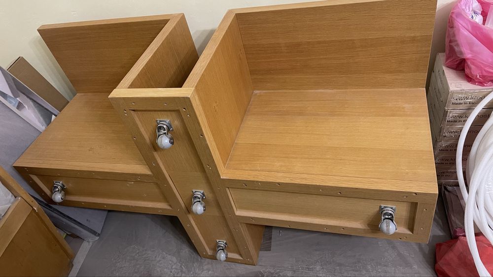 Дизйнерска холна маса