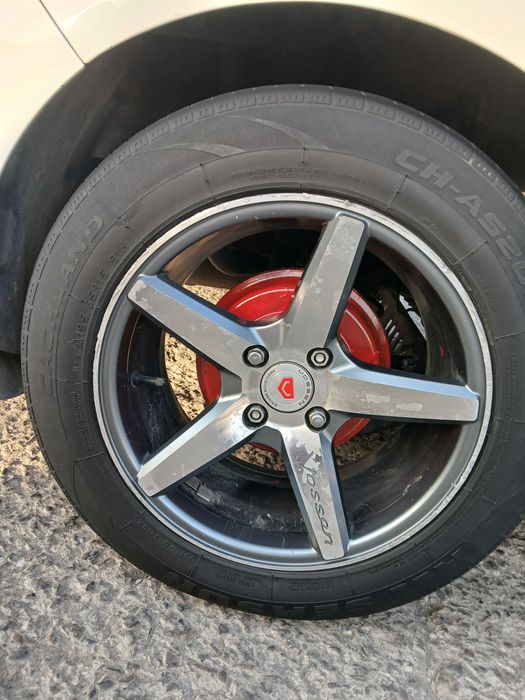 Vossen diska sotiladi