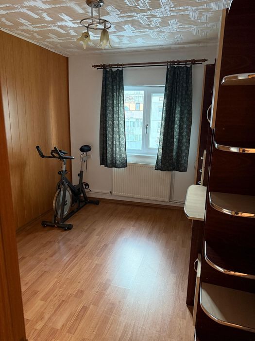 Apartament 4 camere decomandat, micro 3, 97 m2, 2 bai, 2 balcoane