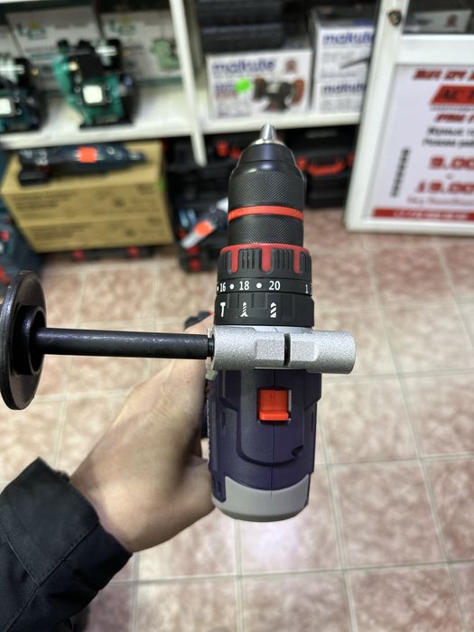 Шуруповерт-Ледобур МАКУТЕ, MAKUTE