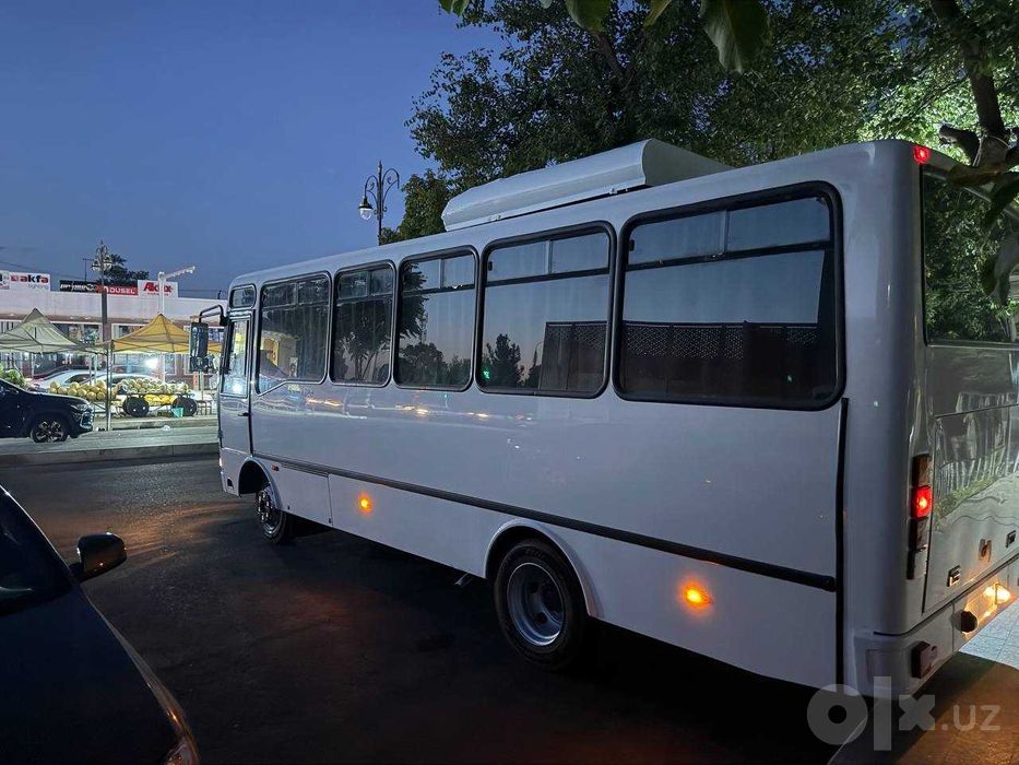 Сотилади Автобус Isuzu SAZ HP26.
