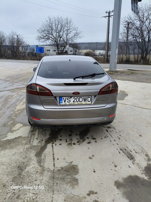 Vând Ford Mondeo