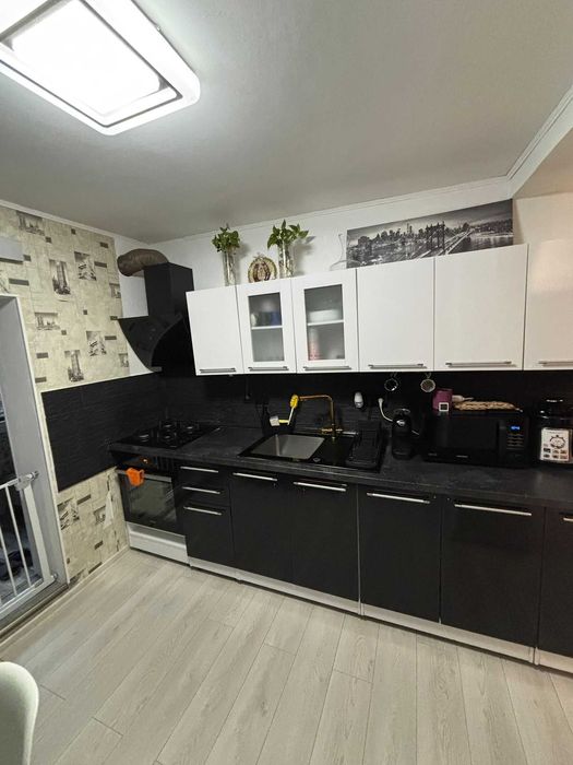 Apartament 2 camere(LA CHEIE),zona Bariera-Calarasi (langa Catedrala)