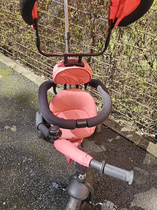 Vând tricicleta copii