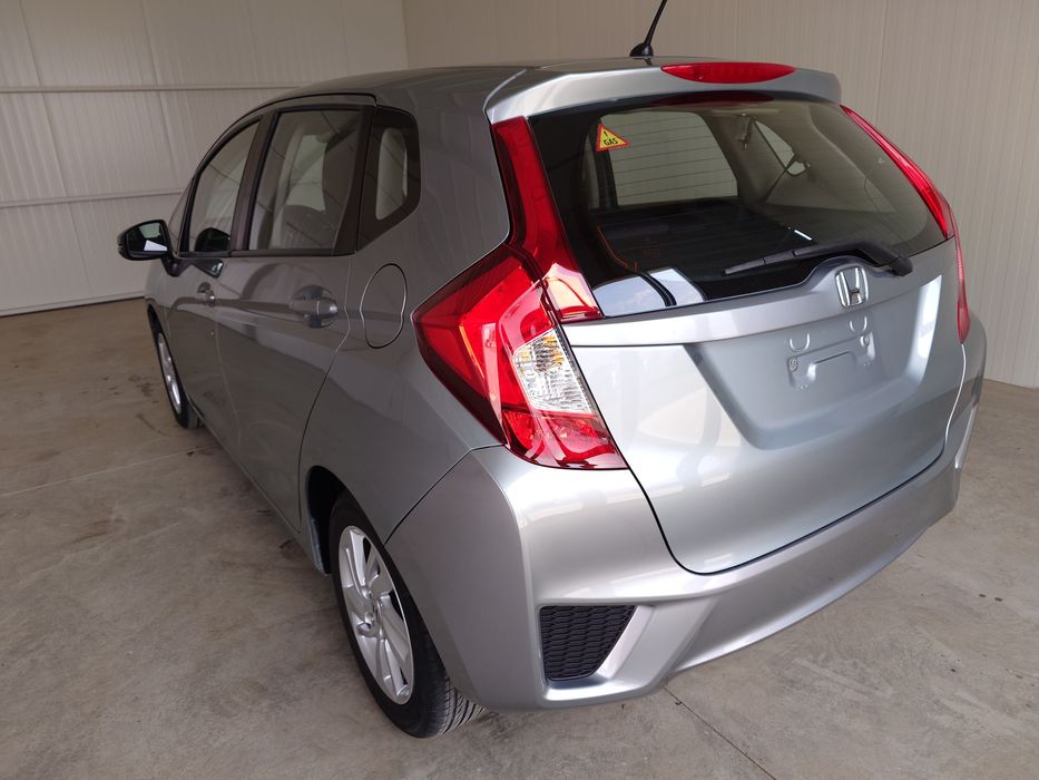 HONDA JAZZ i-VTEC Comfort Navi  1.3 ГАЗ-BRC