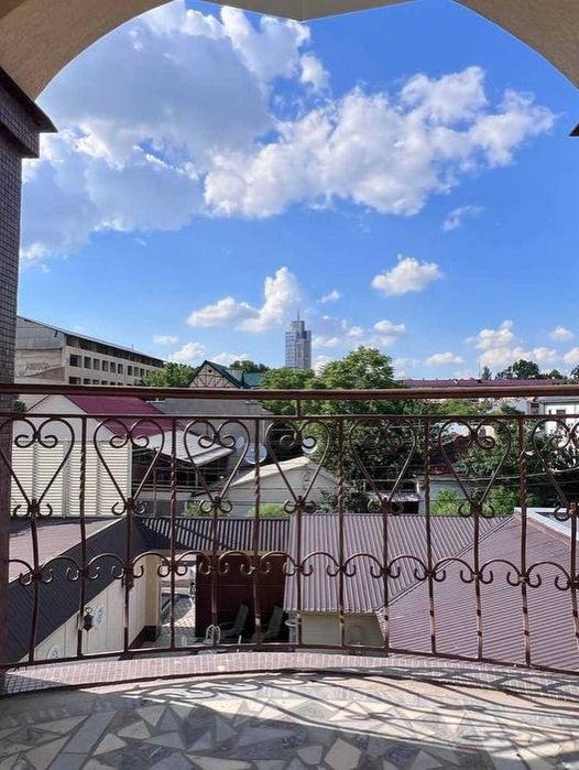Продаётся Гостиничный Дом В ЦЕНТРЕ ГОРОДА‼️Готовый Бизнес, РАКАТБОШИ‼️