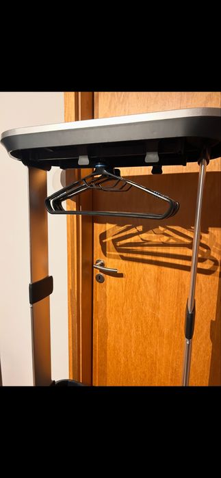 Aparat de calcat vertical