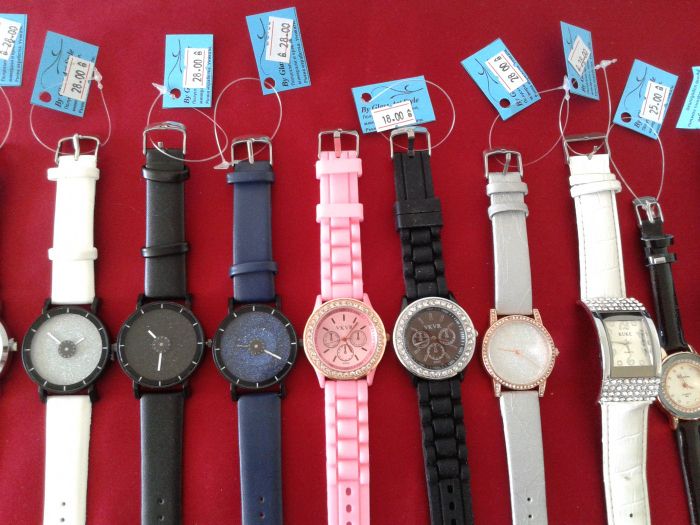 Хит 2020-Екстравагантен дамски ръчен часовник