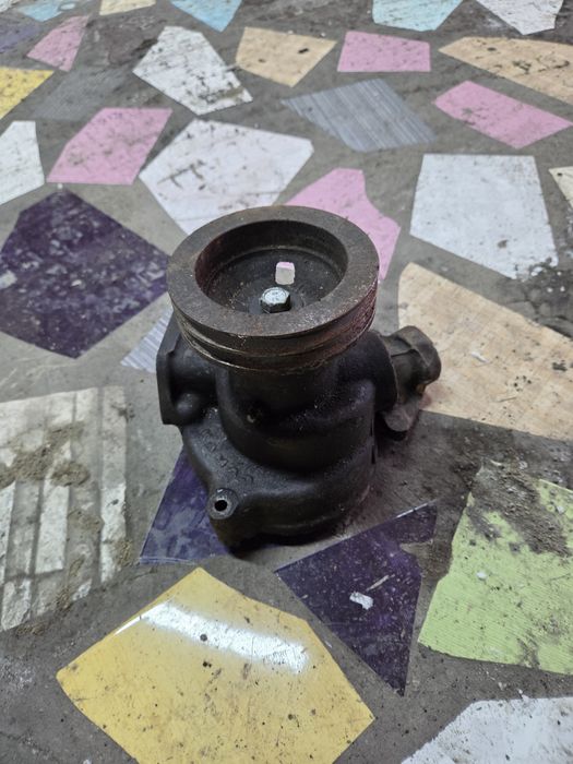 Помпа камаз в хорошем состоянии