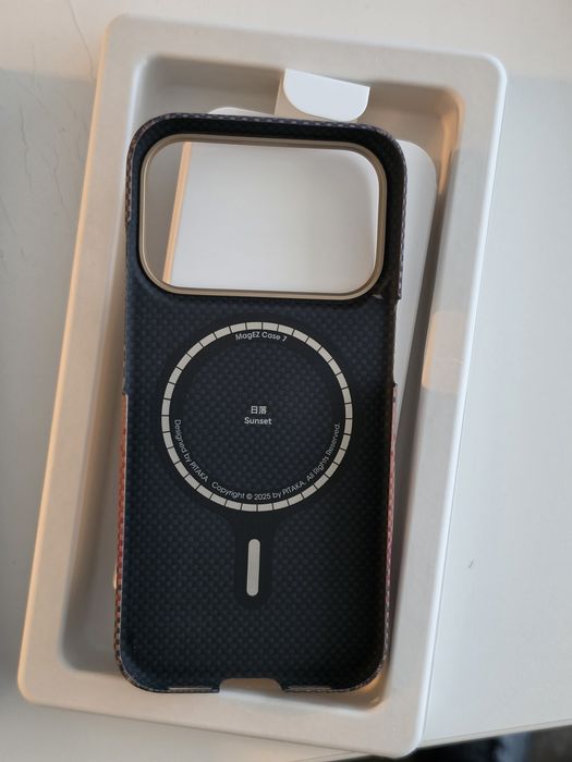 Husa Pitaka iPhone 17 Pro