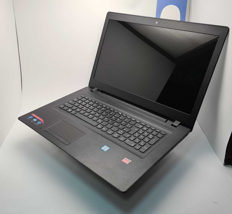 Lenovo IdeaPad 110-17IKB  i5 -7200U/8GB/256SSD/AMD R5-M430