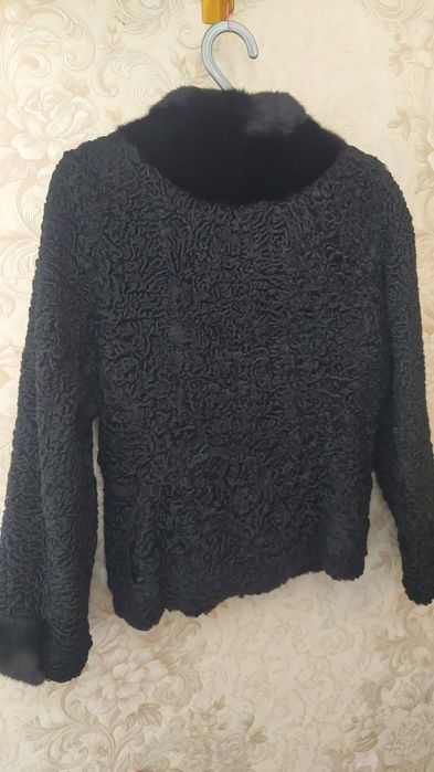 Женская меховая куртка из натурального меха