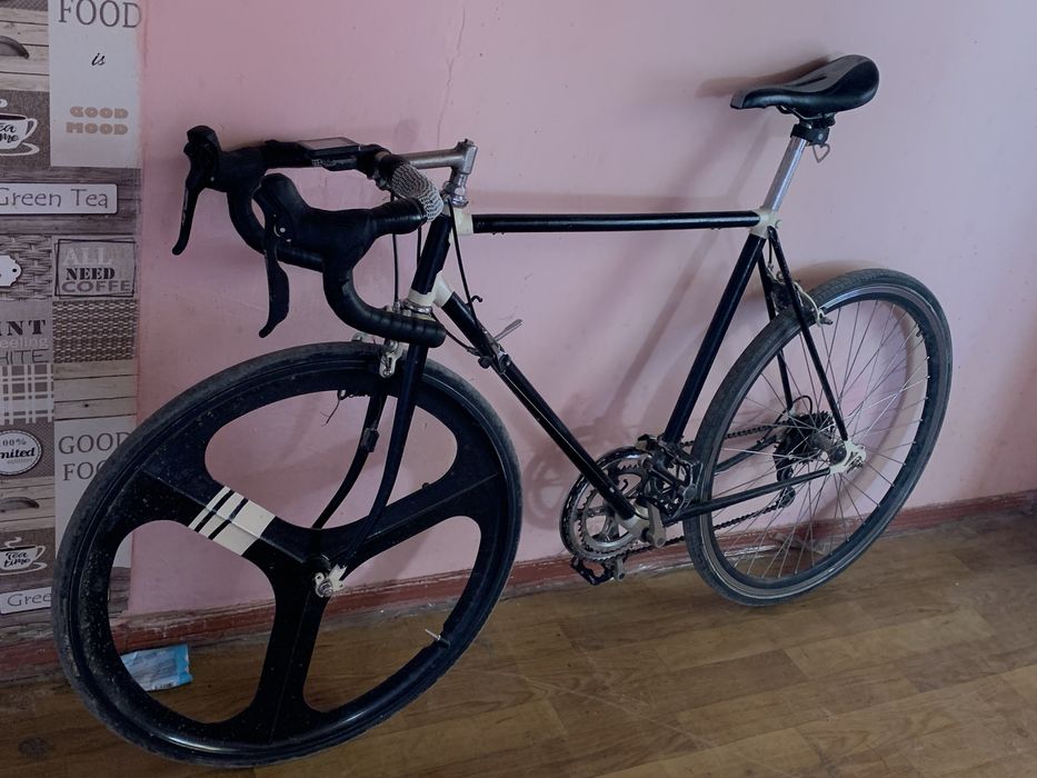 Шоссейный велосепед