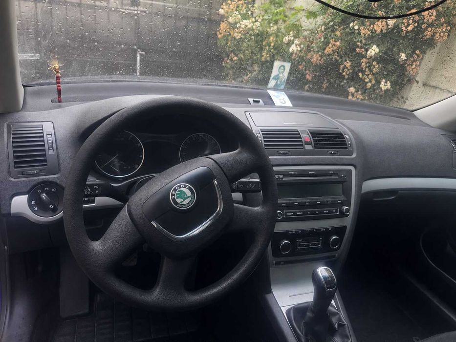 SKODA Octavia 2012 — imagine 5