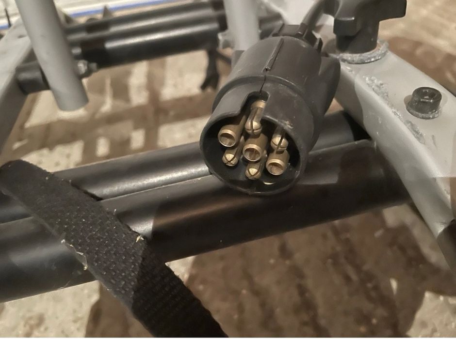 Thule 9403 Стойка  теглич на автомобил за велосипеди 3 броя колело