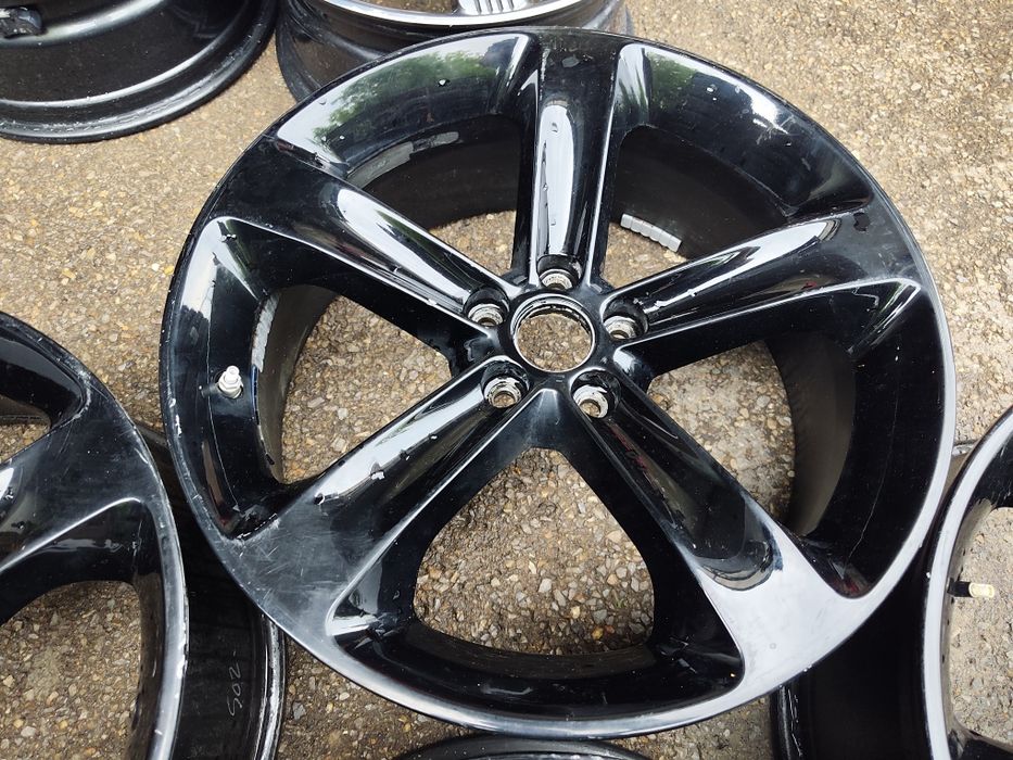 20" 5x115x71,5 оригинални алуминиеви джанти за Dodge Charger..