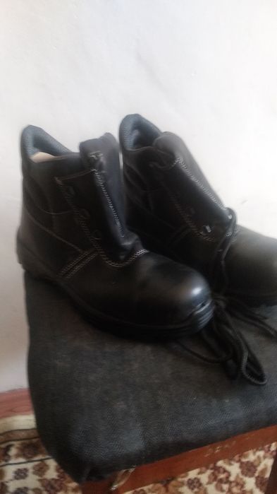 Продам новый берцы