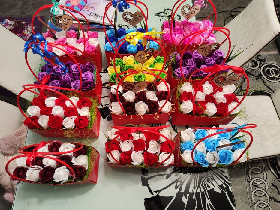 Подарете красота, която не увяхва –
с нежни цветя, които радват и вдъх