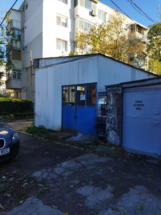 Vând atelier/spatiu comercial. Accept si variante auto