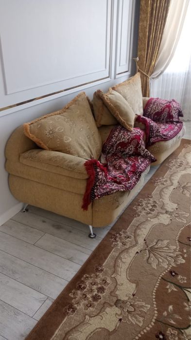 Диван и кресло срочно