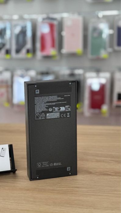 Samsung Z Flip 7 • NOU • Sigilat • Garantie