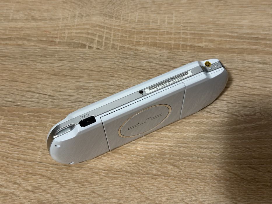 Sony PSP 3004 Pearl White Modat permanent