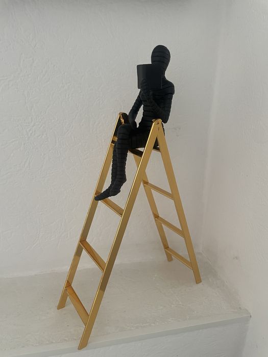 Статуэтка «Лестница успеха»