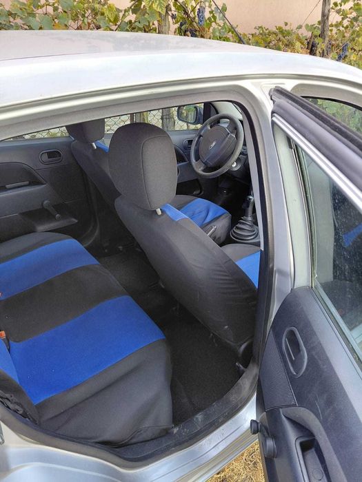 Vând autoturism Ford Fiesta