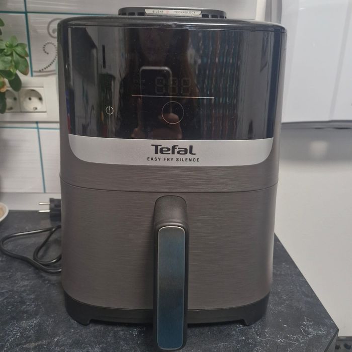 Friteuza Tefal nouă
