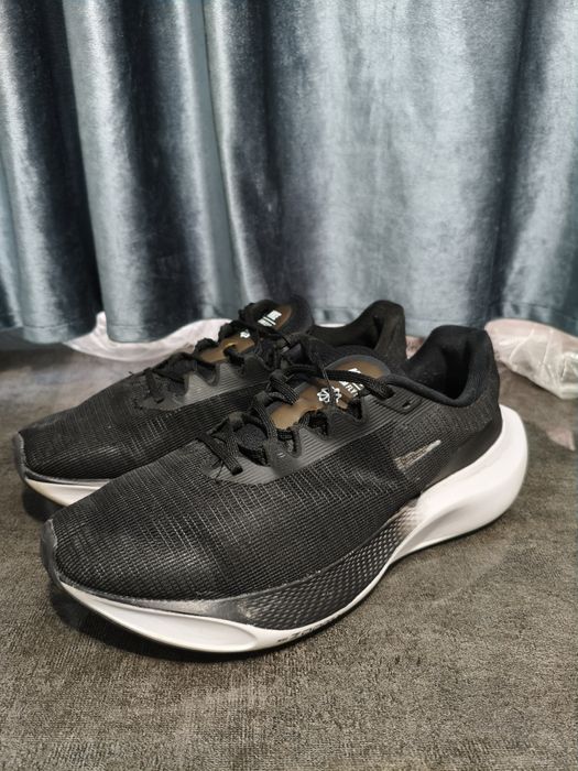Оригинальные кроссовки Nike Zoom Fly 5