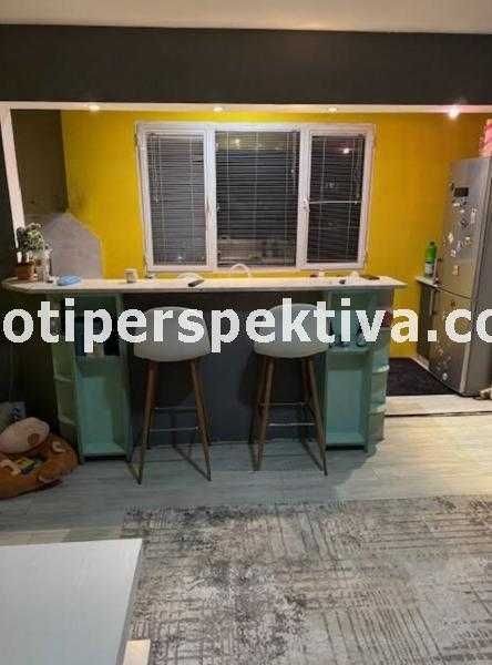 Продава се Тристаен апартамент в Пловдив, Кючук Париж - 64 кв.м за 1875 €/кв.м - Снимка #4