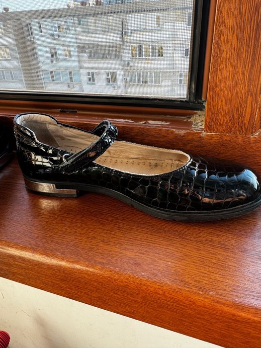 Осенние туфли в школу TIFLANI