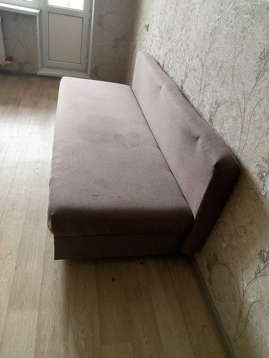 Отдам даром кровать и тахту