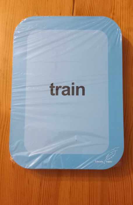 Продавам Нов Комплект по Английски език за учители