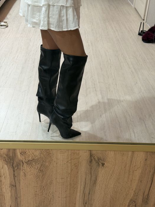 Продам женские сапоги