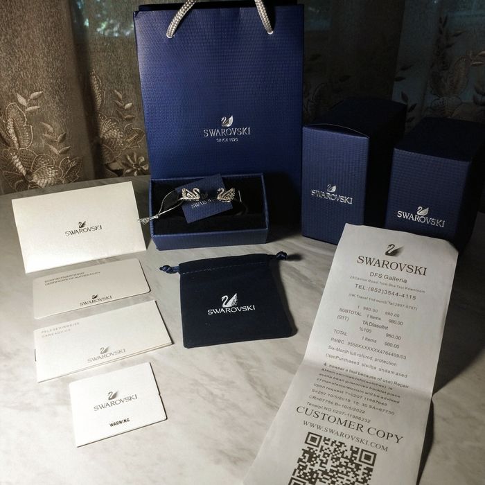 Swarovski "Dancing Swans"