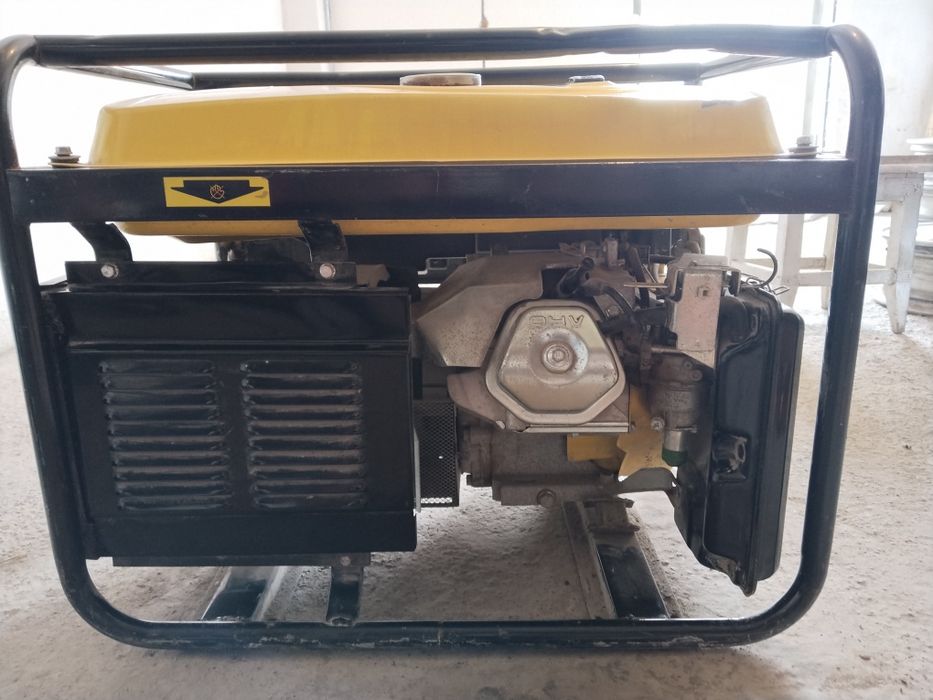 Генератор 220v/12 v