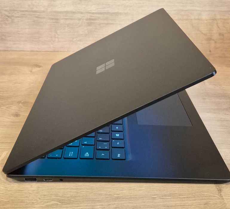 Microsoft laptop surface 3 i7/32BG/1T SSD