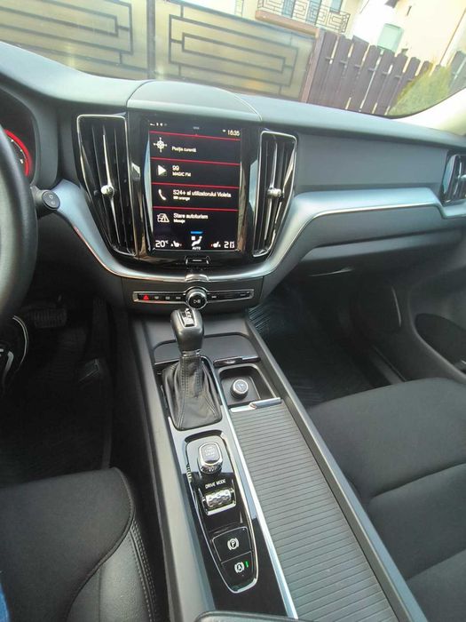 VOLVO XC60 2018 2.0 D5