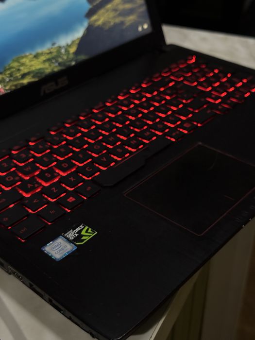 Ноутбук asus i7 7700