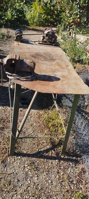 Vând banc de lucru