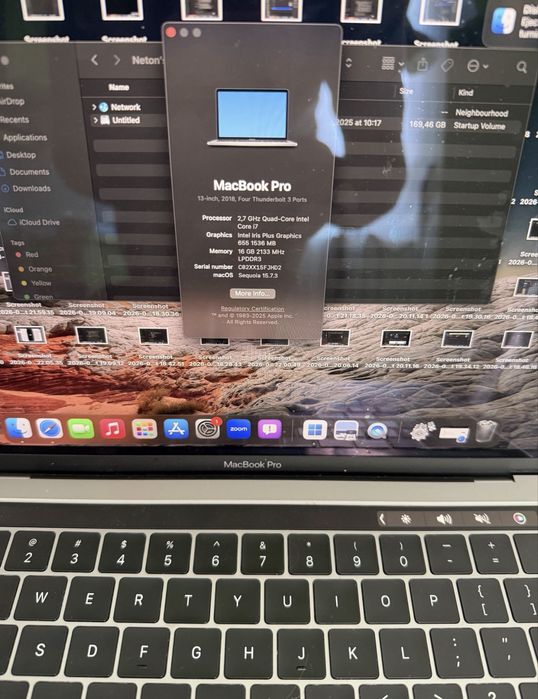 MacBook Pro 13 inch cu Touch Bar