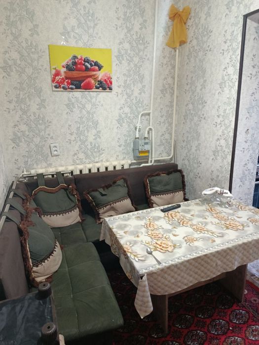 1 xonali kvartira ijaraga beriladi.