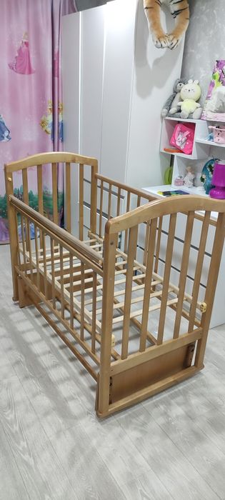 Детская кроватка