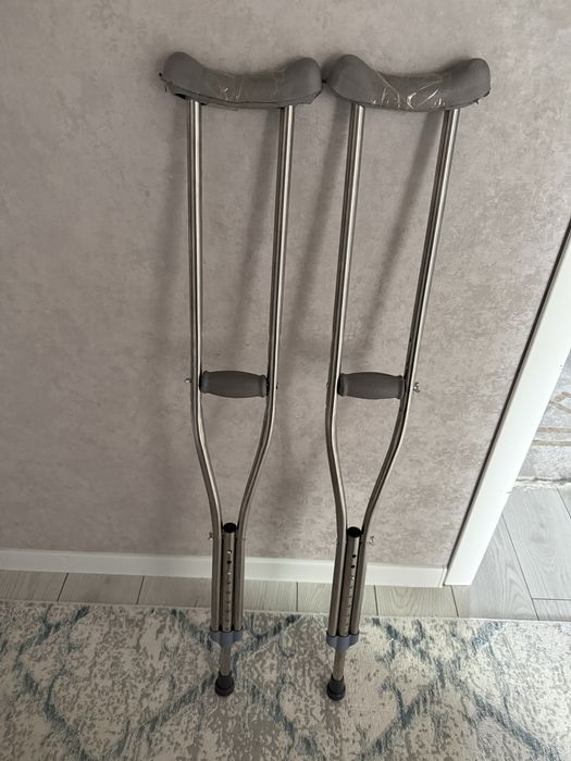 Костыли, б/у, Район Ильинки