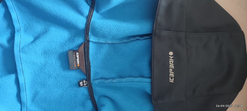 Icepeak Ветровка за момче 164см.