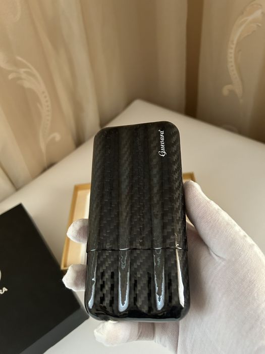 Луксозен Guevara комплект за пури – карбон, калъф, запалка и резачка