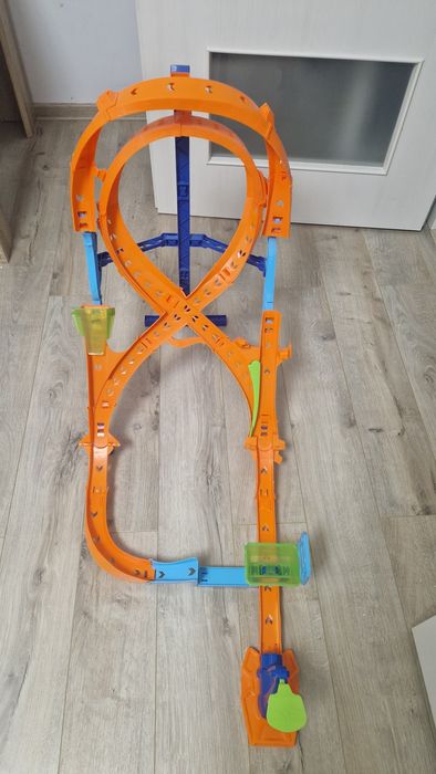 Pista Hotwheels perfect functionala