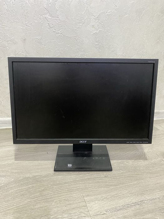 Монитор Acer 22 диагональ